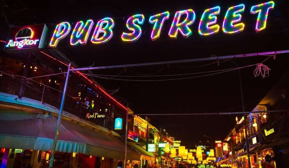 A Merrymaking Guide to The Famous Pub Street in Siem Reap